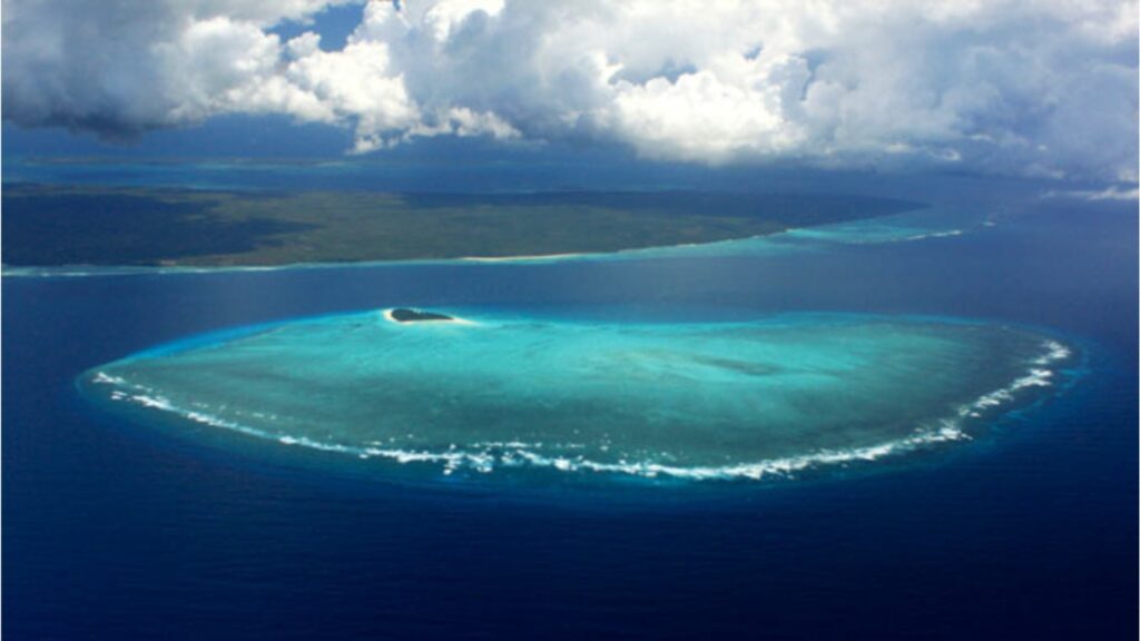Isla de Pemba en Zanzíbar. mar, isla, agua color turquesa