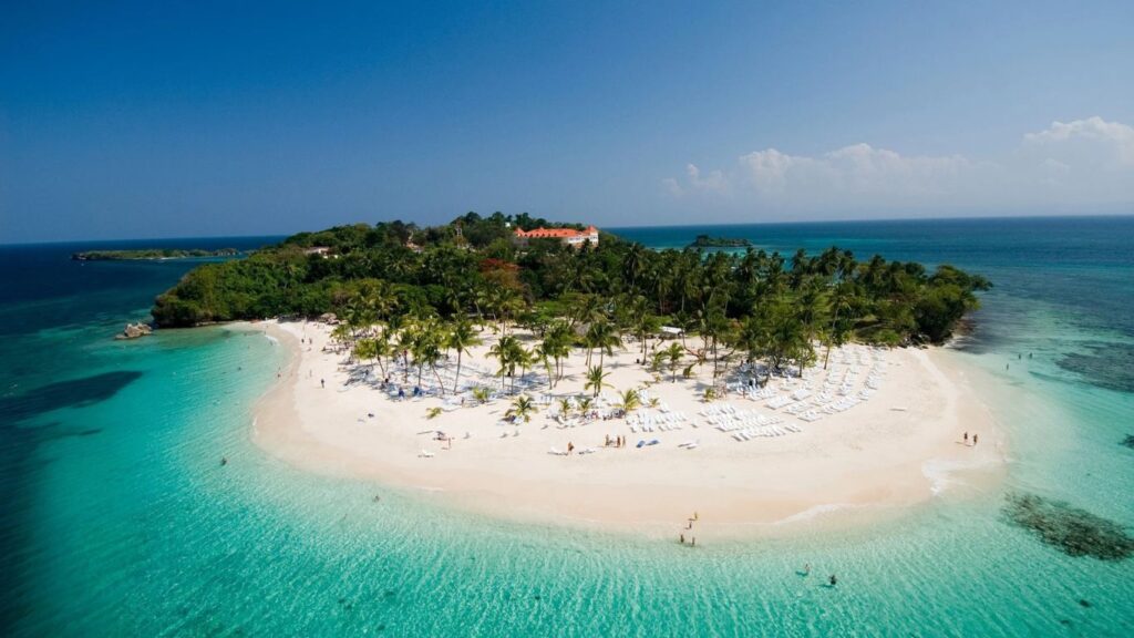 Península de Samaná, República Dominicana, isla, palmeras, agua cristalina, arena blanca