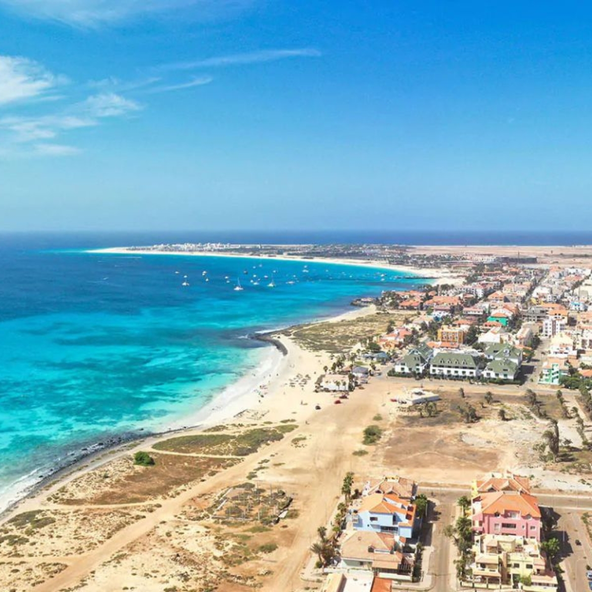 Viajar a Cabo Verde. Playa, mar turquesa, vacaciones