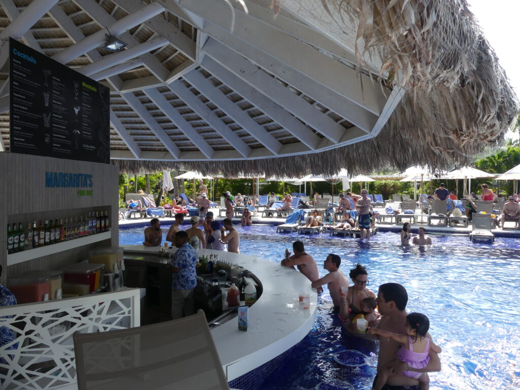 Piscina del hotel Catalonia Bavaro Beach